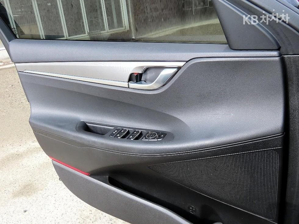 Hyundai The New (facelift) Grandeur (Azera)LPi 3.0 Exclusive - 11