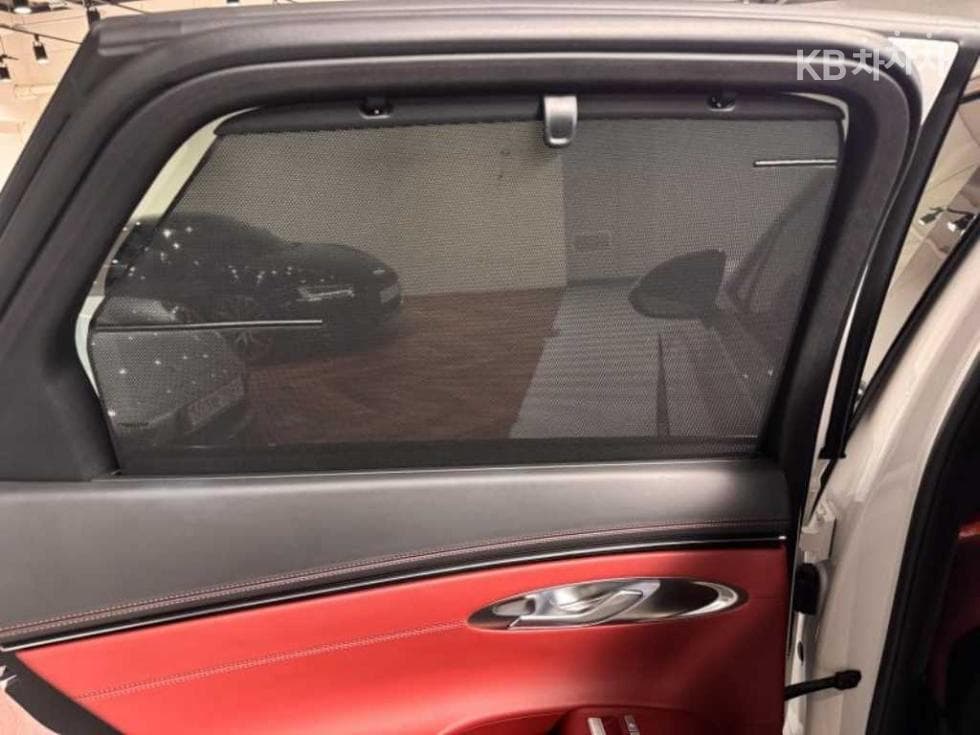 Genesis GV70Gasoline 2.5T 스포츠패키지 AWD - 16