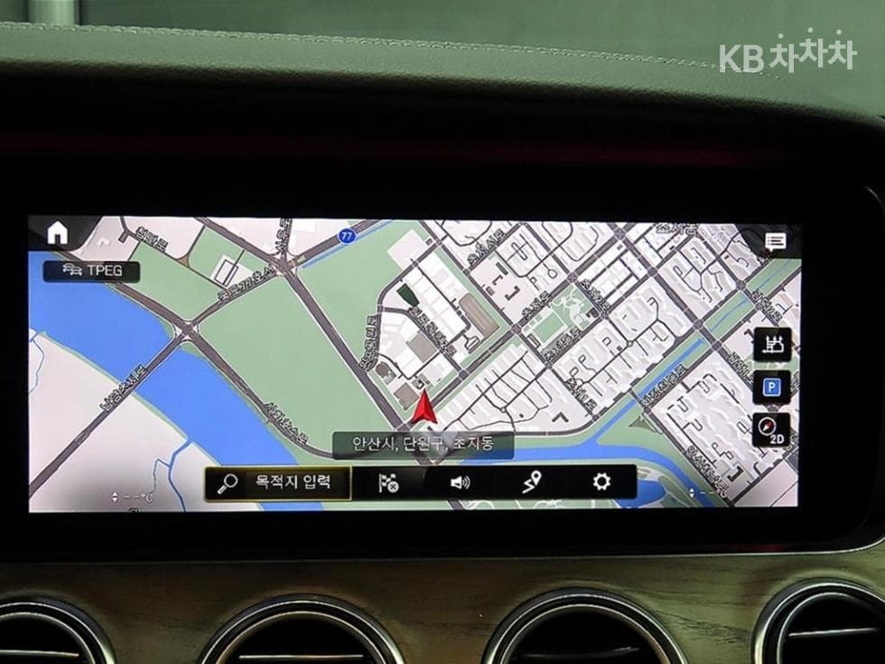 Mercedes-Benz E-Клас (W213)E300e 4MATIC Exclusive - 16