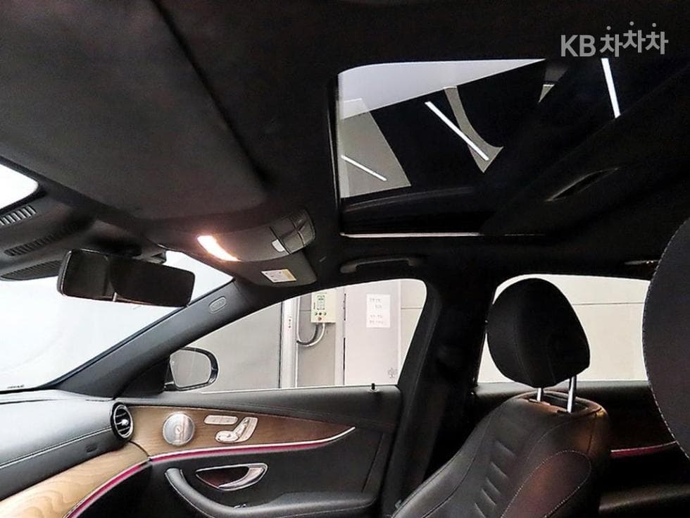 Mercedes-Benz E-Клас (W213)E300e 4MATIC Exclusive - 18