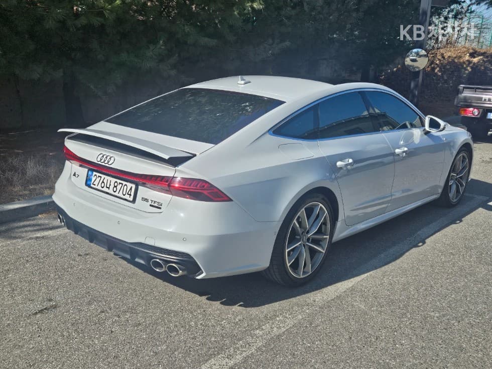 Audi A7(4K8)55 TFSI Quattro Premium - 5