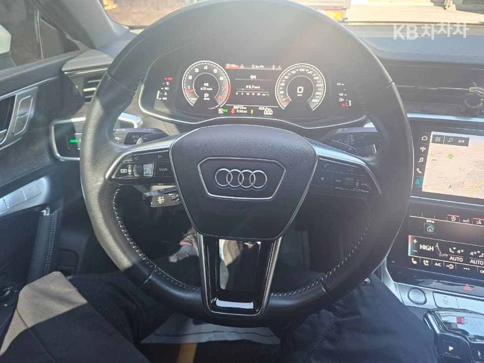 Audi A7(4K8)55 TFSI Quattro Premium - 8