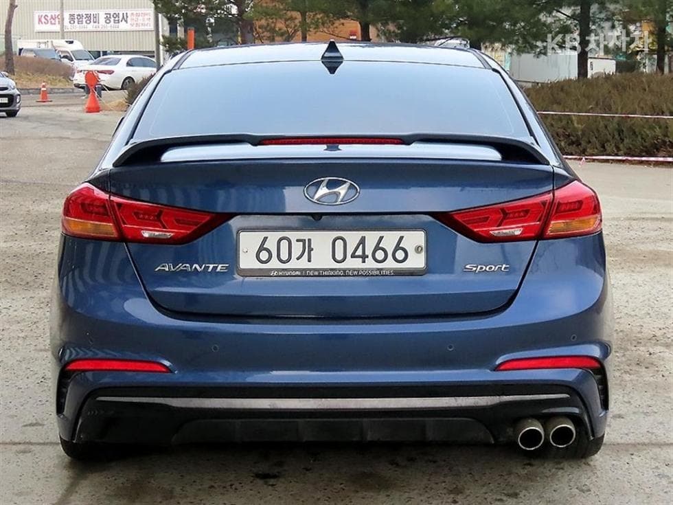 Hyundai Avante (Elantra)AD1.6 Turbo Gasoline Direct Injection 스포츠 Extreme 셀렉션 - 4