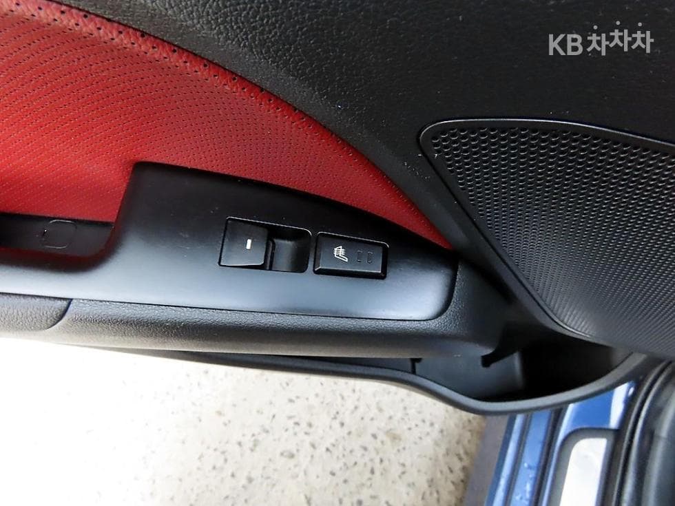 Hyundai Avante (Elantra)AD1.6 Turbo Gasoline Direct Injection 스포츠 Extreme 셀렉션 - 16