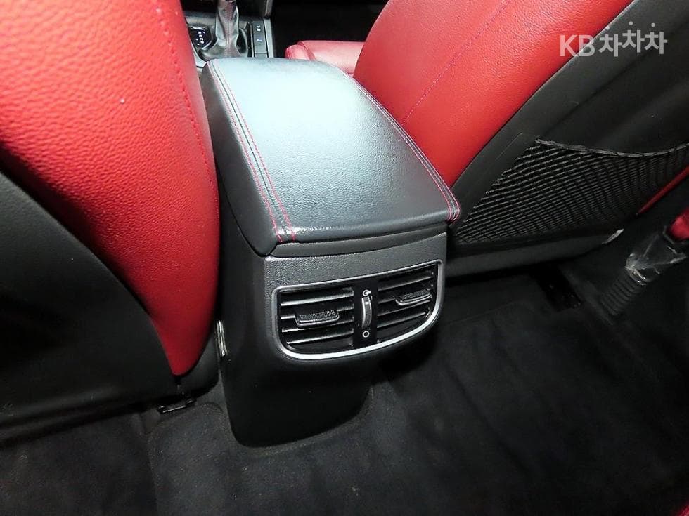 Hyundai Avante (Elantra)AD1.6 Turbo Gasoline Direct Injection 스포츠 Extreme 셀렉션 - 17