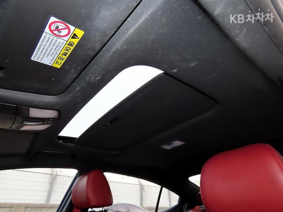 Hyundai Avante (Elantra)AD1.6 Turbo Gasoline Direct Injection 스포츠 Extreme 셀렉션 - 18