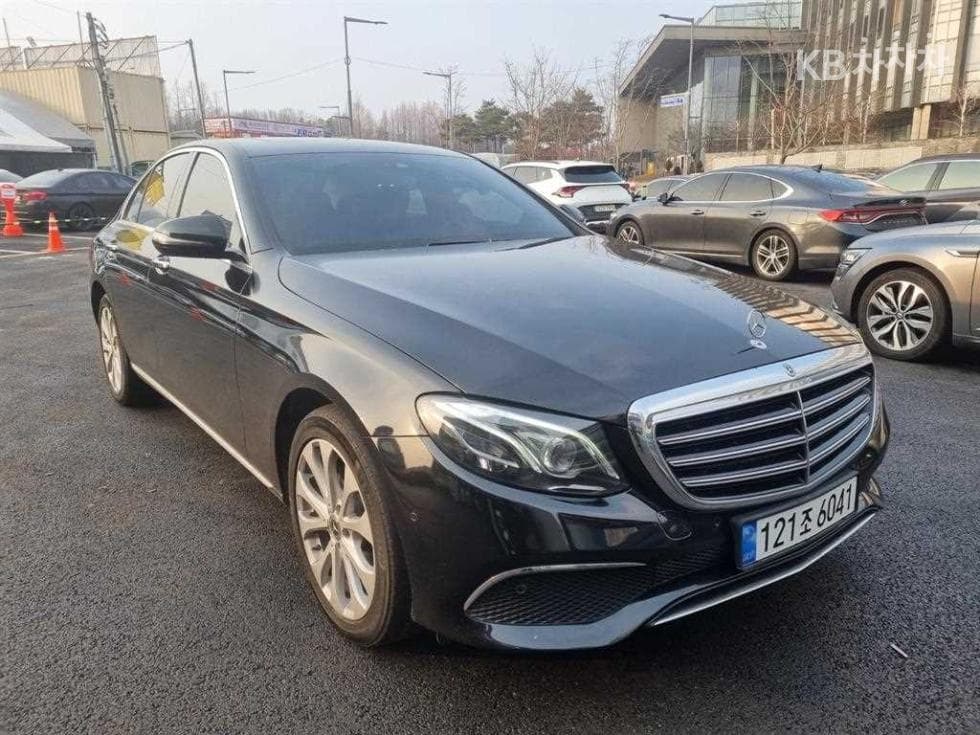 Mercedes-Benz E-Клас (W213)E220d 4MATIC Exclusive - 2