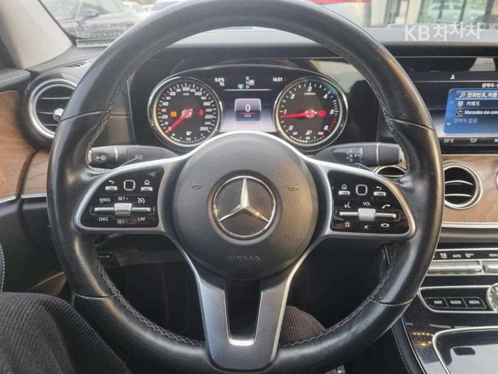 Mercedes-Benz E-Клас (W213)E220d 4MATIC Exclusive - 5