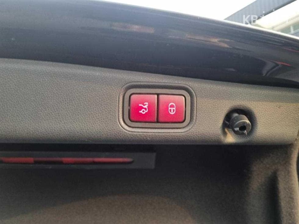 Mercedes-Benz E-Клас (W213)E220d 4MATIC Exclusive - 13