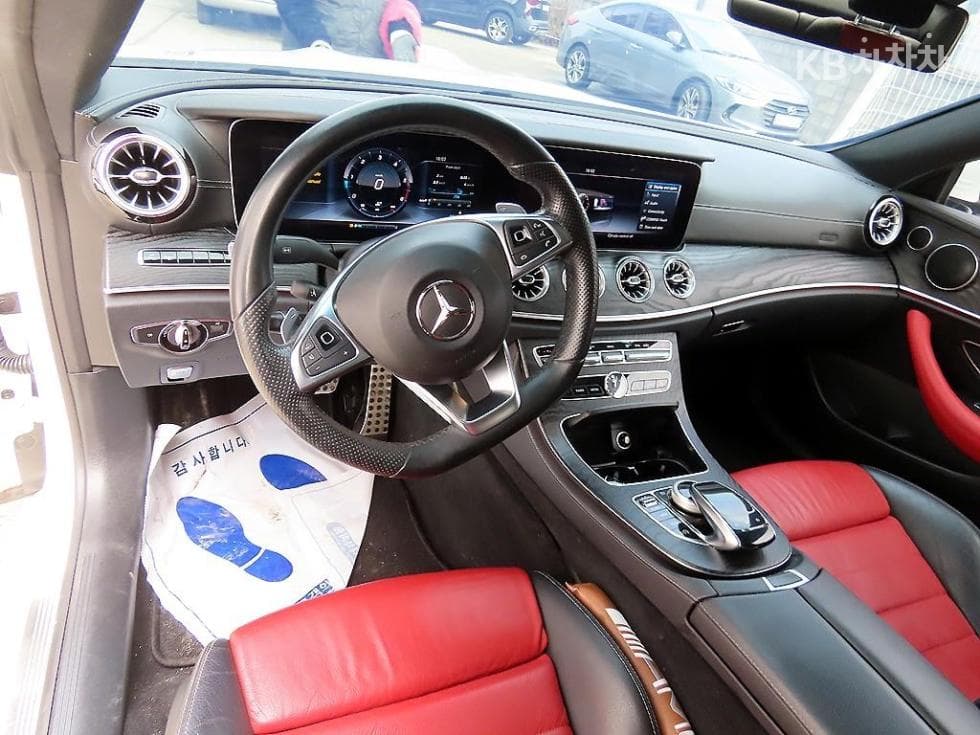 Mercedes-Benz E-Class (W213)E220d COUPE - 7