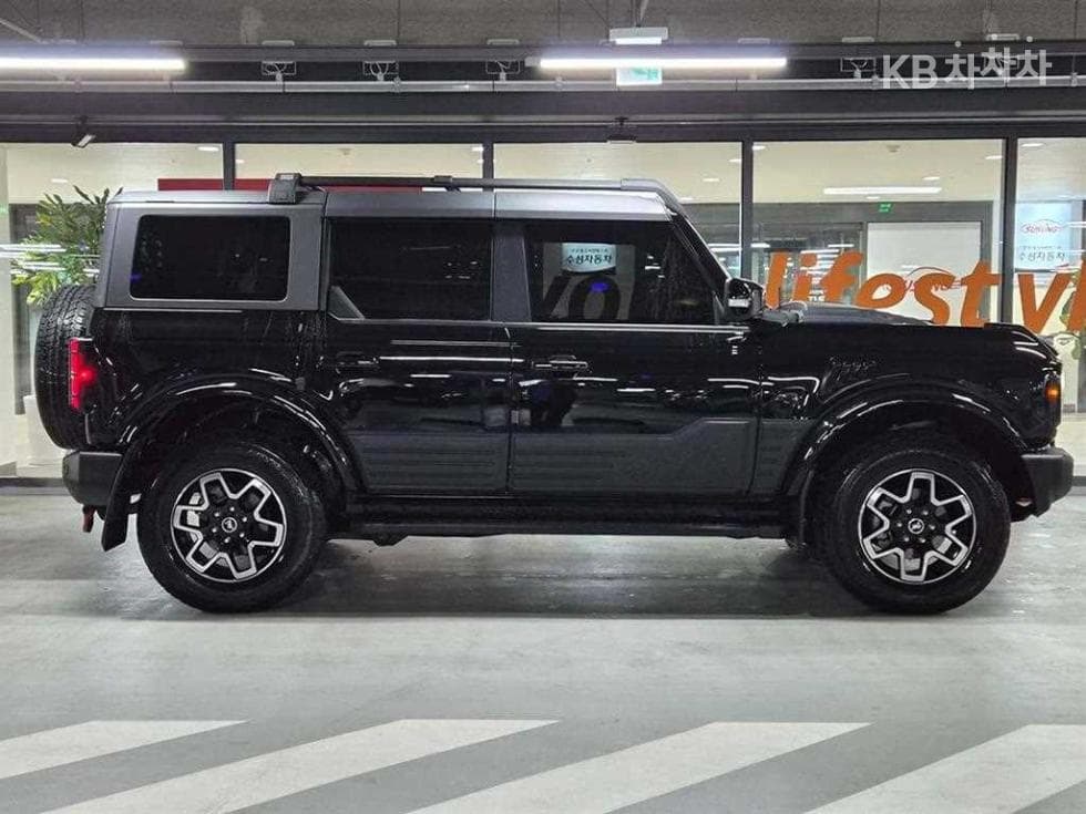 Ford 브롱코(U725)2.7 4 Door Outer Banks Standard - 3