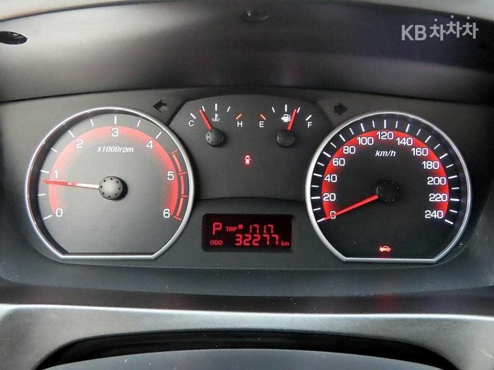 KG Mobility The New (facelift) Korando Sports (pickup variant)2.2 CX7 4WD 클럽 - 9