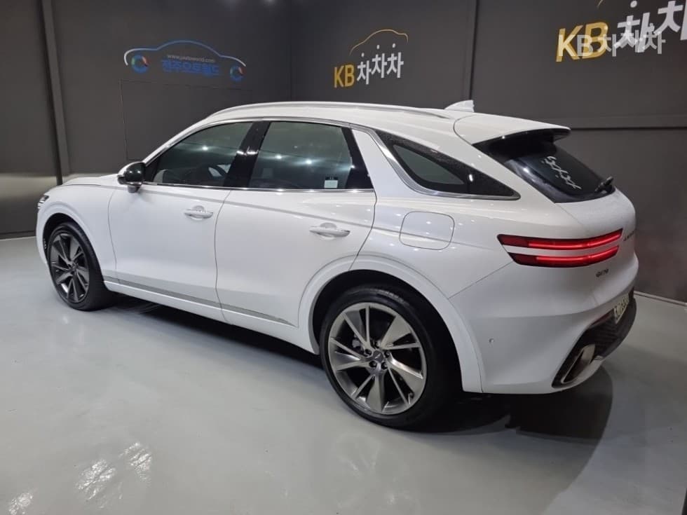 Genesis GV70Gasoline 2.5T AWD - 4