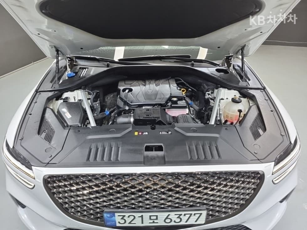 Genesis GV70Gasoline 2.5T AWD - 6
