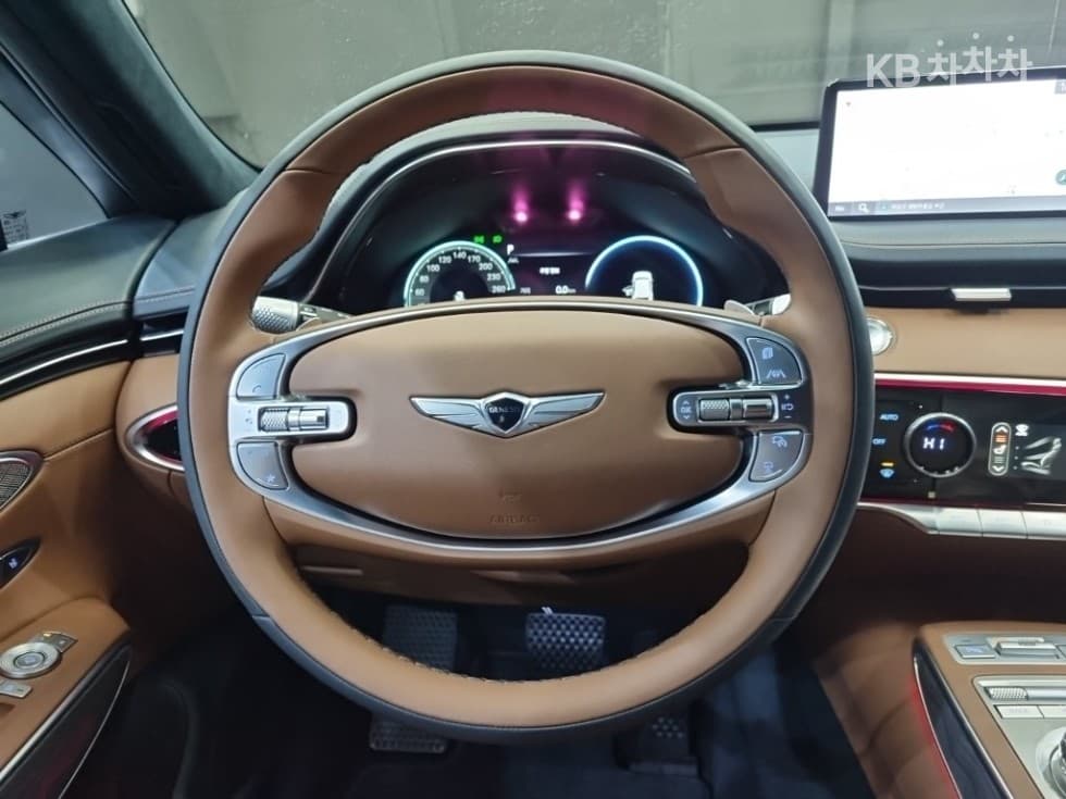 Genesis GV70Gasoline 2.5T AWD - 9