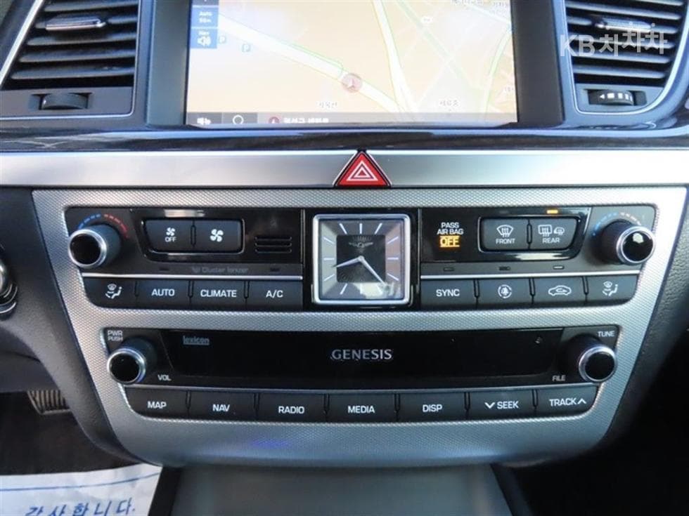 Genesis G803.3 GDI AWD Premium Luxury - 15