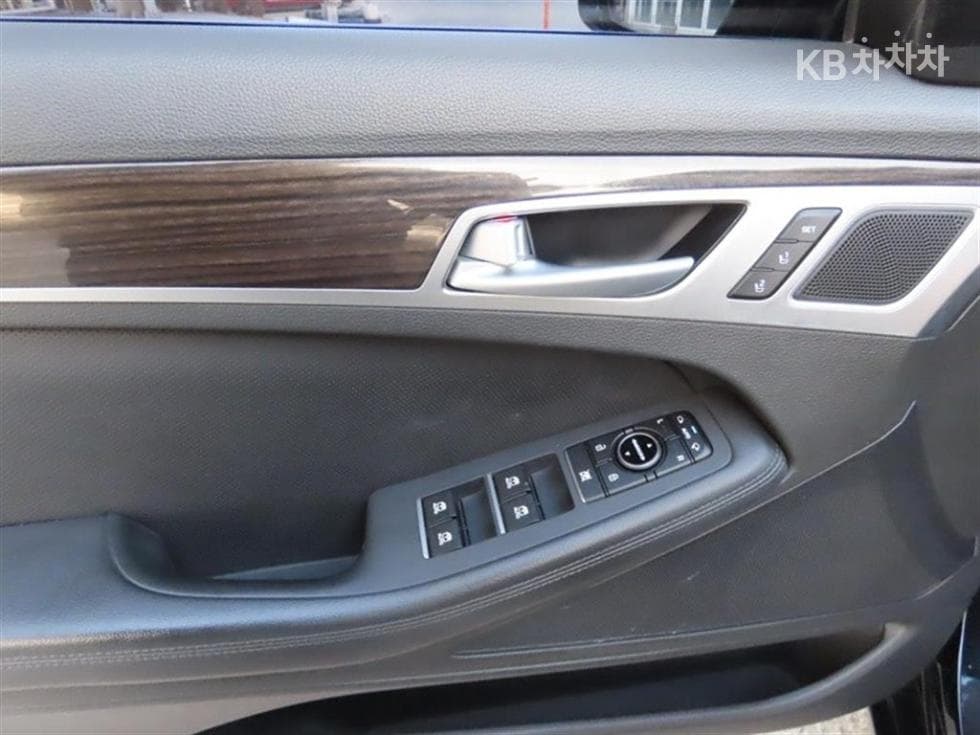 Дженезис G803.3 GDI AWD Лукс - 6