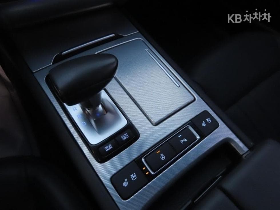 Дженезис G803.3 GDI AWD Лукс - 17