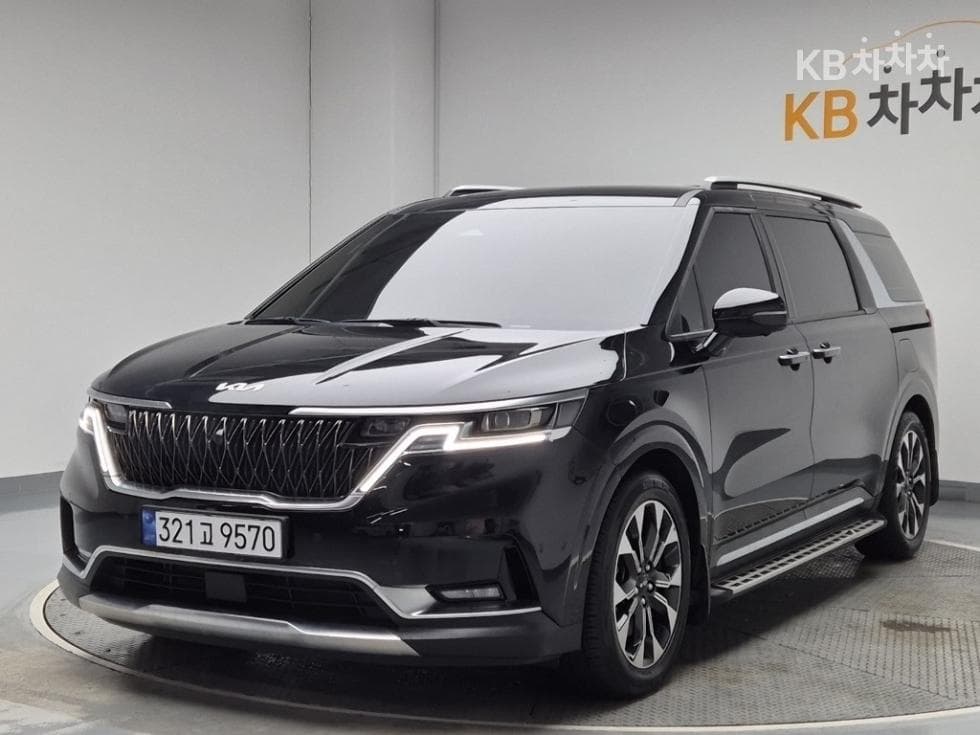 Киа Канивал 4-то поколение G3.5 GDI 9-местен Signature - Image 1