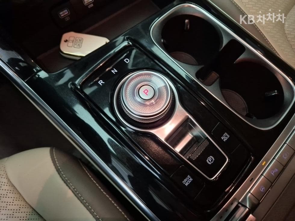 Киа Канивал 4-то поколениеG3.5 GDI 9-местен Signature - 8