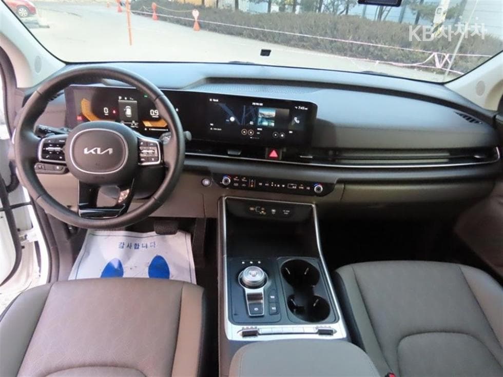 Киа The New (фейслифт) Канивал 4-то поколениеD2.2 9-местен Престиж - 9