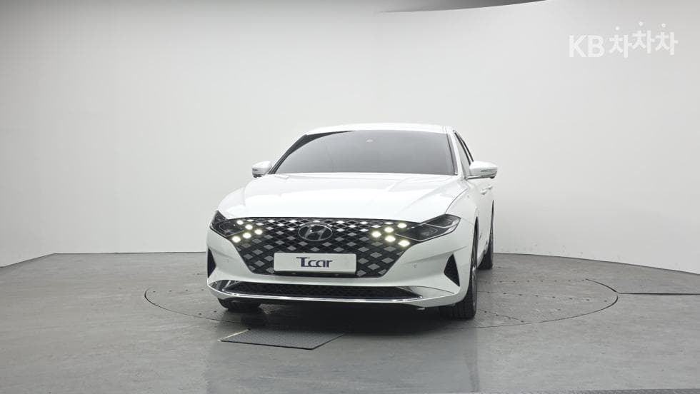 Хюндай The New (фейслифт) Grandeur (Azera)2.5 Le Blanc - 3