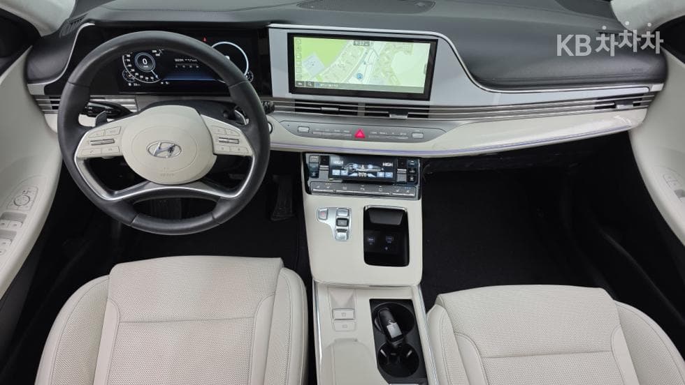 Хюндай The New (фейслифт) Grandeur (Azera)2.5 Le Blanc - 10