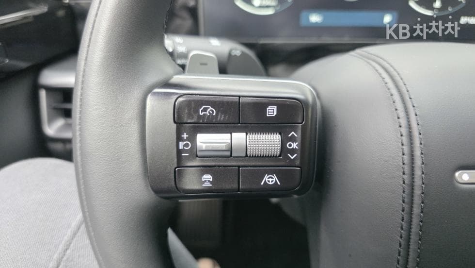 Хюндай Ди Всеново Grandeur (Azera)3.5 Бензин AWD Calligraphy 블랙 잉크 - 18