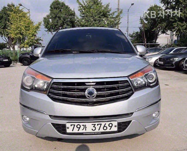 КейДжи Мобилити 코란도 투리스모 4x4 LT 어드벤처 60th 에디션 11-местен - Image 1