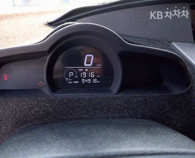 КейДжи Мобилити 코란도 투리스모4x4 LT 어드벤처 60th 에디션 11-местен - 9