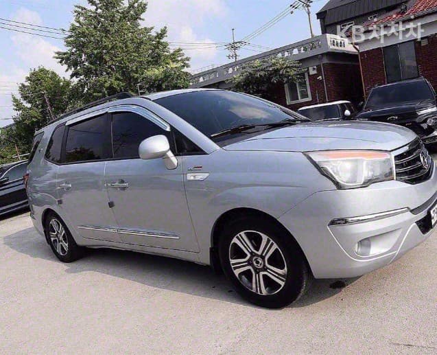 КейДжи Мобилити 코란도 투리스모4x4 LT 어드벤처 60th 에디션 11-местен - 20