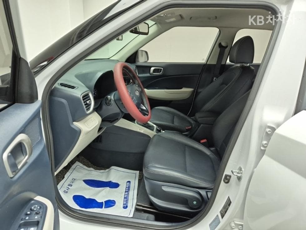 Хюндай ВениуБензин 1.6 Modern Plus - 11