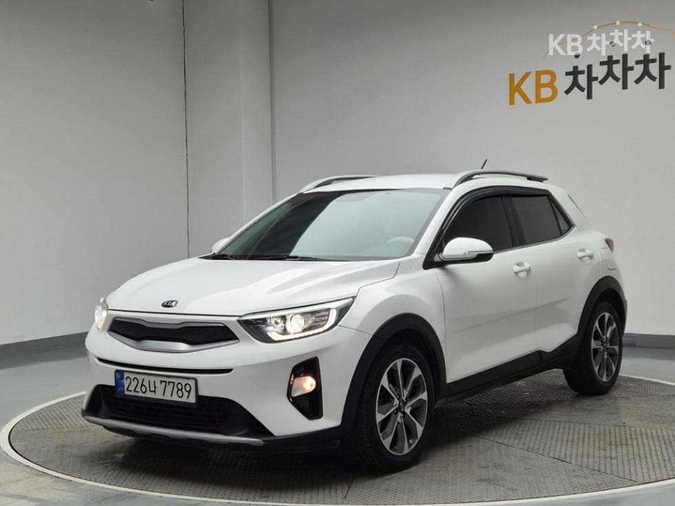 Киа Stonic Дизел 1.6 VGT Тренди - Image 1