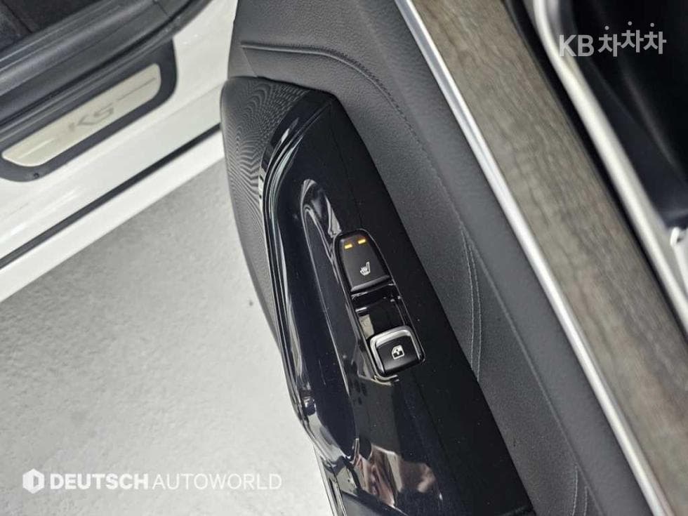 Kia K5 3rd Gen1.6 Gasoline Turbo Signature - 16