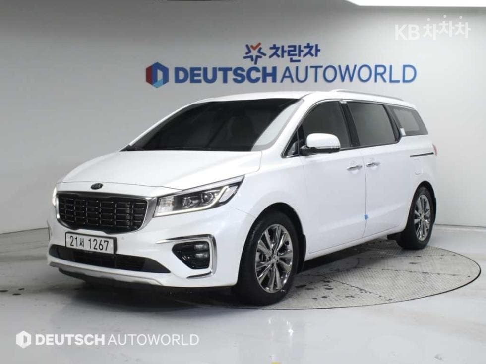 Киа The New (фейслифт) Канивал 7-местен (Лимузин) 2.2 Дизел Лимузин VIP - Image 1