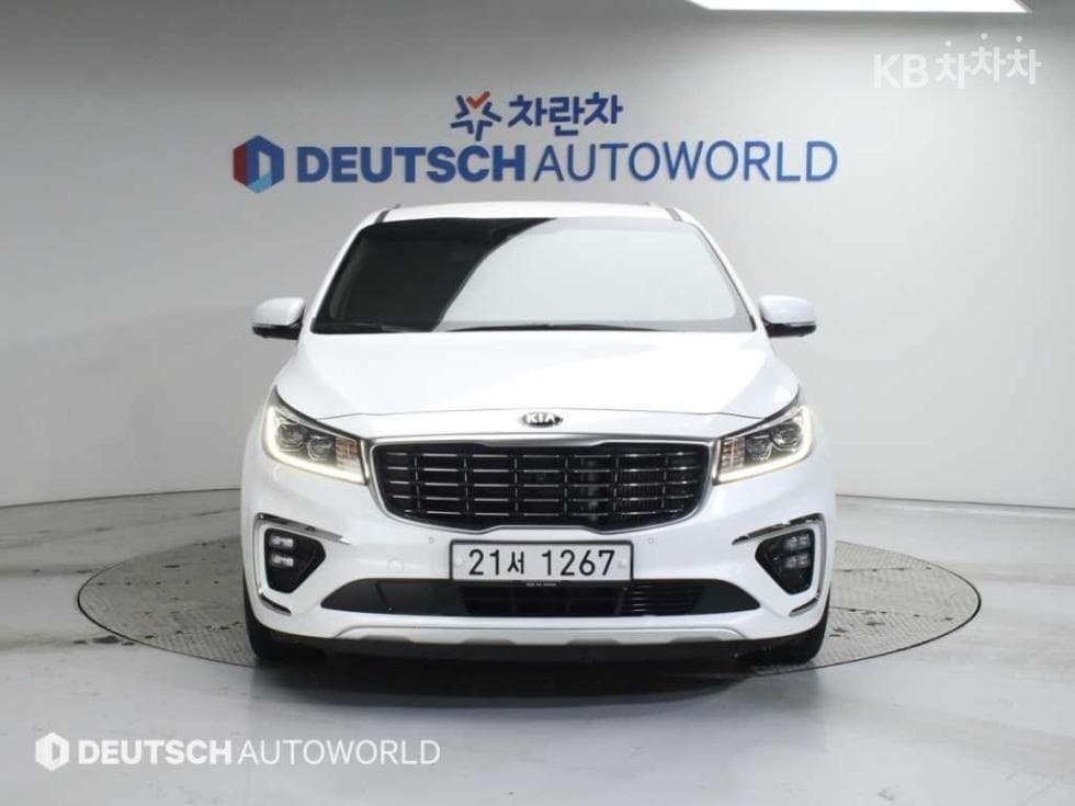 Киа The New (фейслифт) Канивал7-местен (Лимузин) 2.2 Дизел Лимузин VIP - 3