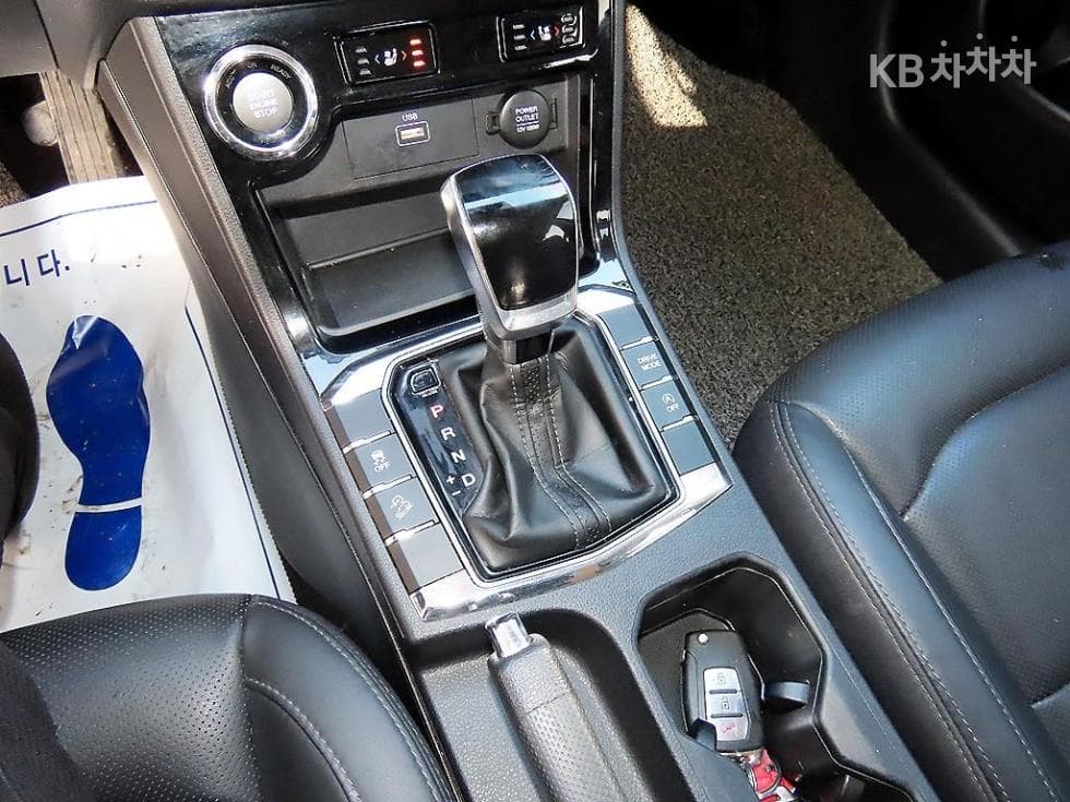 КейДжи Мобилити 뷰티플 코란도1.6 Дизел 2WD 딜Базов Plus - 10