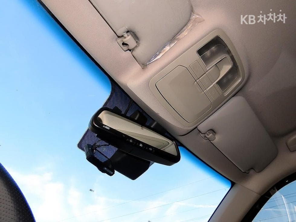 КейДжи Мобилити 뷰티플 코란도1.6 Дизел 2WD 딜Базов Plus - 16