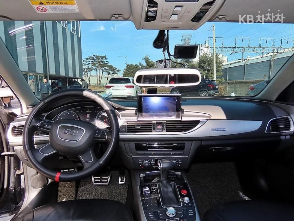 Ауди NEW A63.0 TFSI 콰트로 C6 - 7