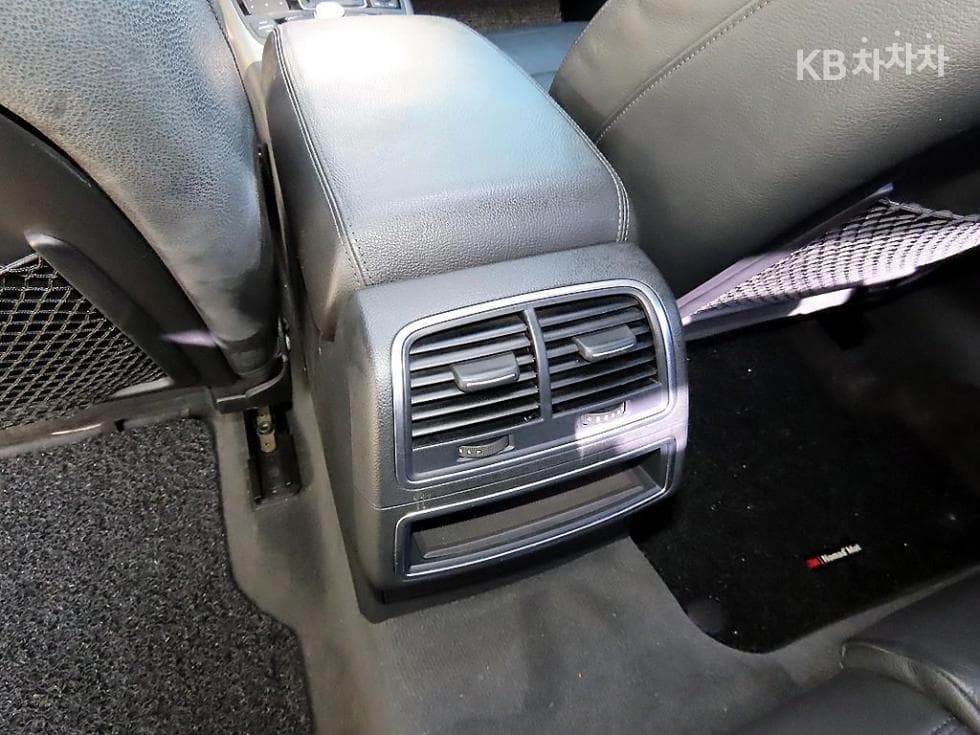 Ауди NEW A63.0 TFSI 콰트로 C6 - 17