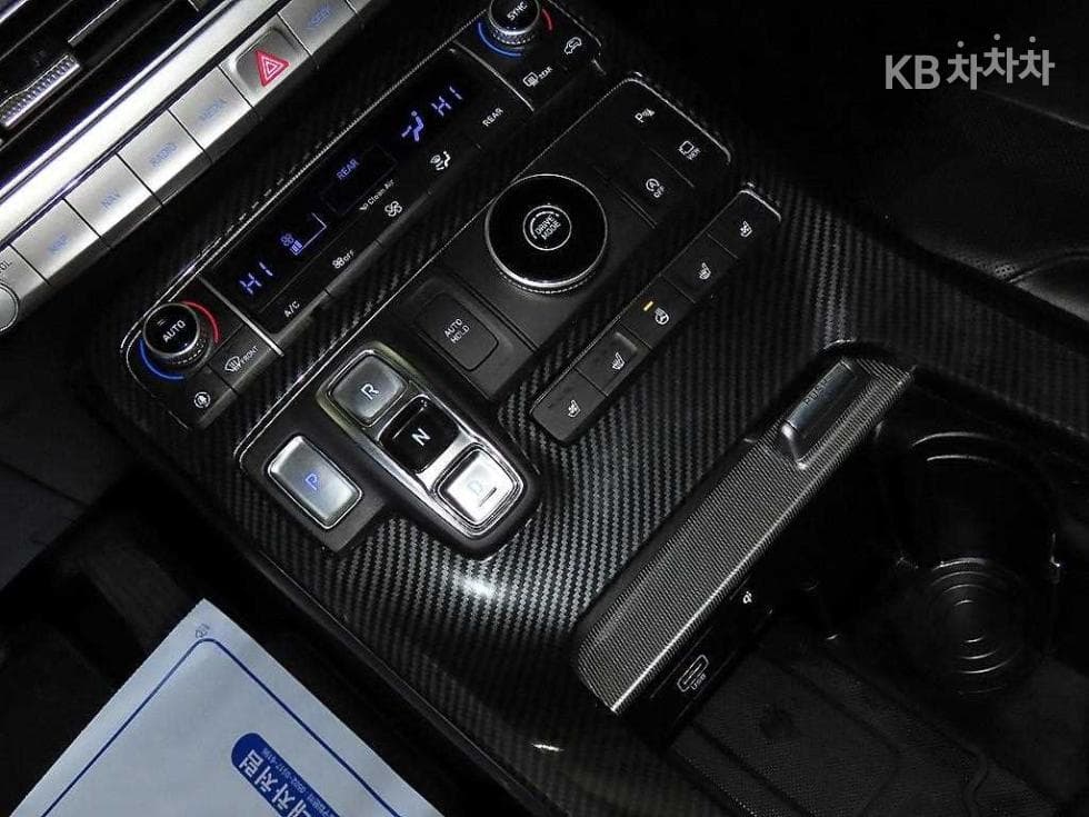 Hyundai Palisade2.2 Diesel 7-seater (Limousine) Prestige - 12