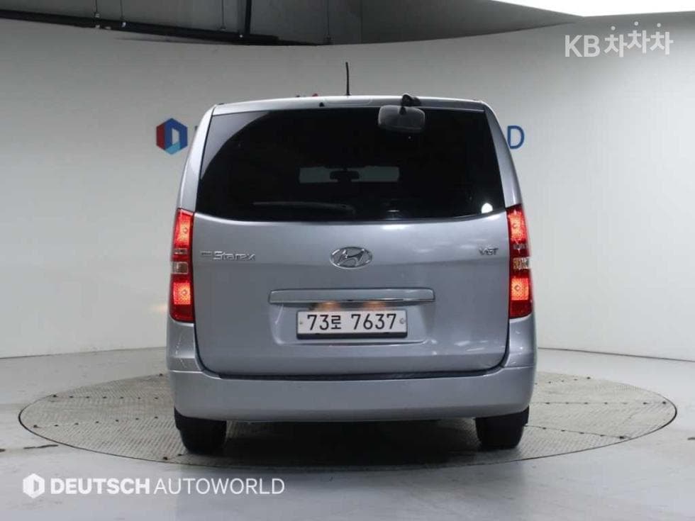 Хюндай The New (фейслифт) 그랜드 Star렉스웨건 12-местен Смарт - 4