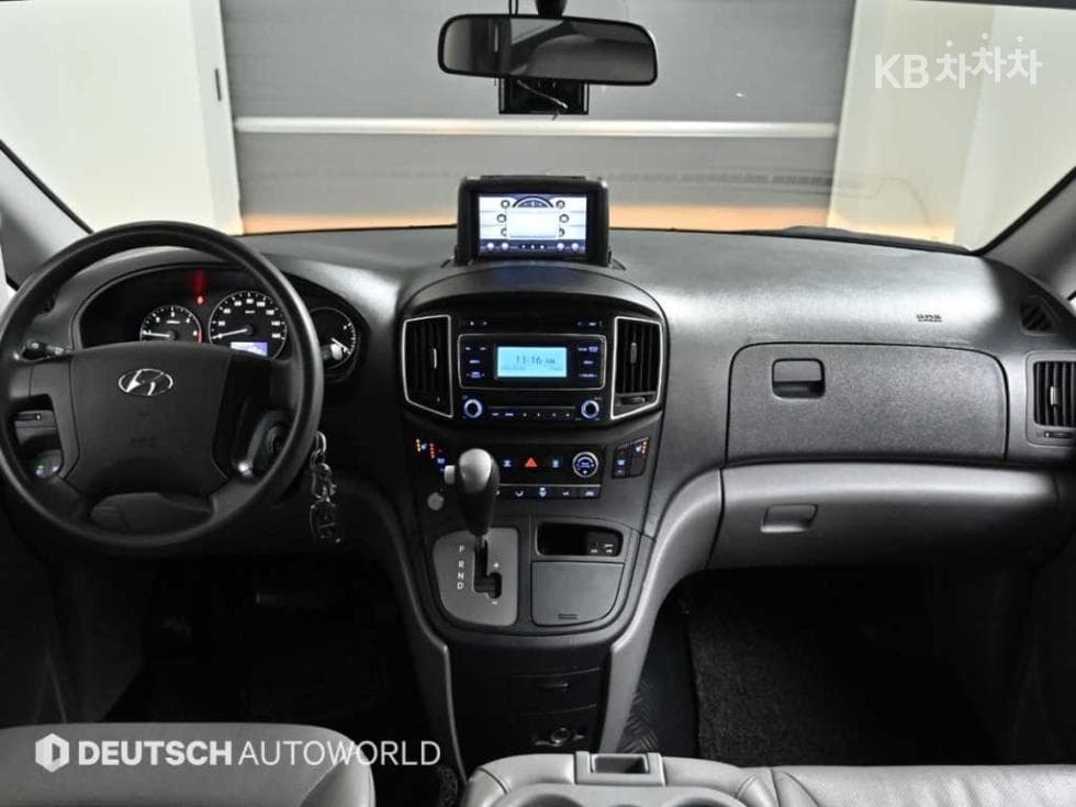 Хюндай The New (фейслифт) 그랜드 Star렉스웨건 12-местен Смарт - 7