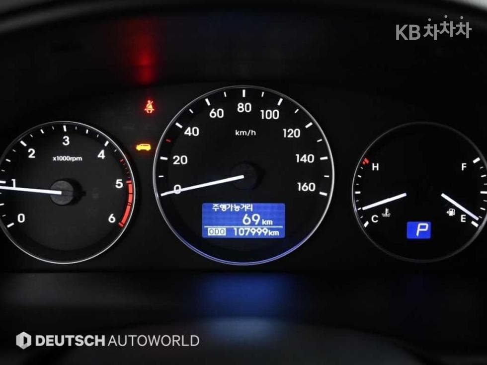 Хюндай The New (фейслифт) 그랜드 Star렉스웨건 12-местен Смарт - 8