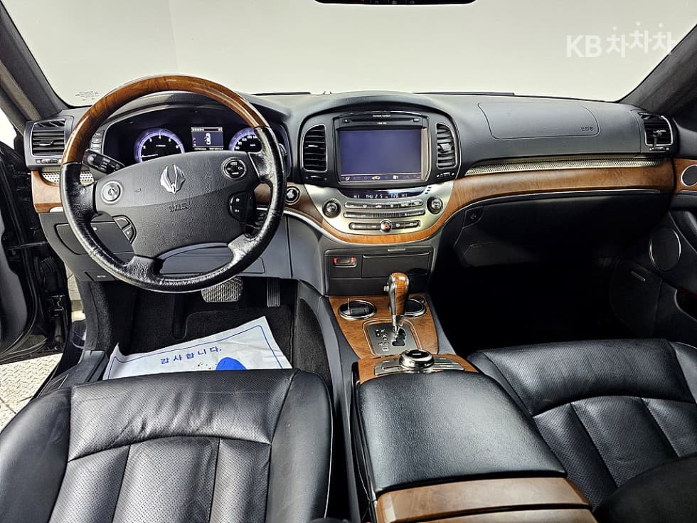 КейДжи Мобилити Нов체어맨WCW700 4TRONIC 5-местен Престиж - 5