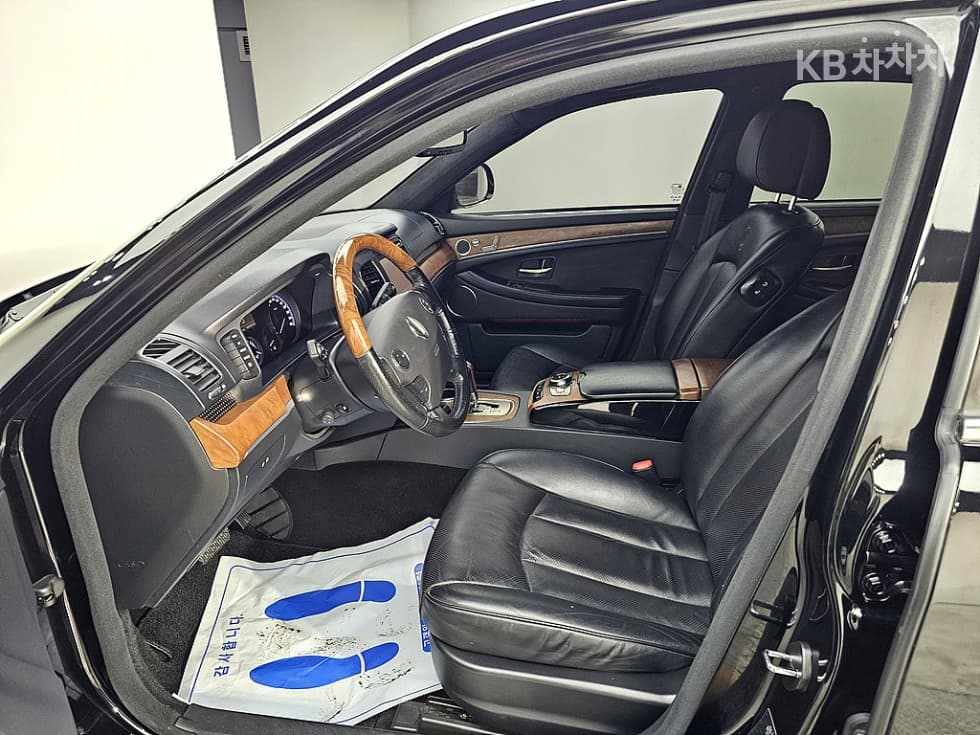 КейДжи Мобилити Нов체어맨WCW700 4TRONIC 5-местен Престиж - 8