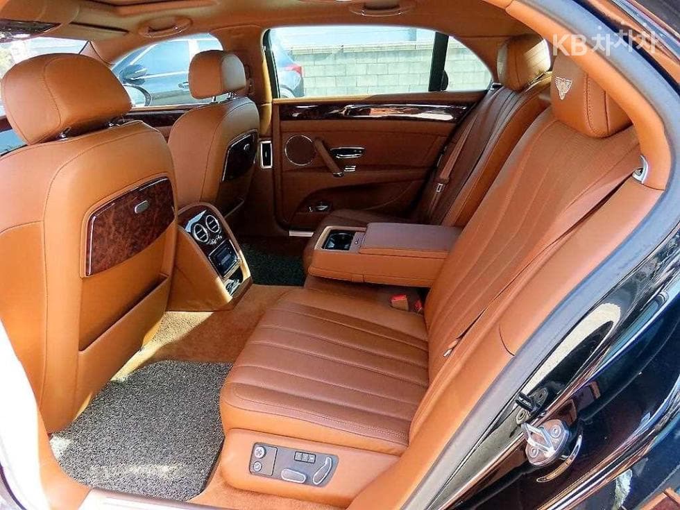 벤틀리 플라잉스퍼 Второ поколение6.0 Стандартен - 6