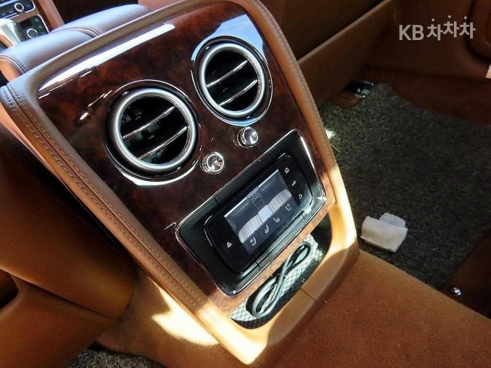 벤틀리 플라잉스퍼 Второ поколение6.0 Стандартен - 16