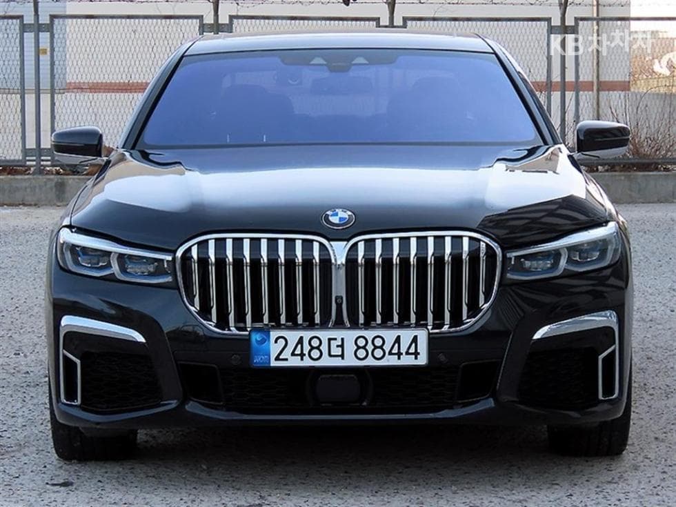 BMW 7시리즈 (G11) 750Li xDrive Premium - Image 1