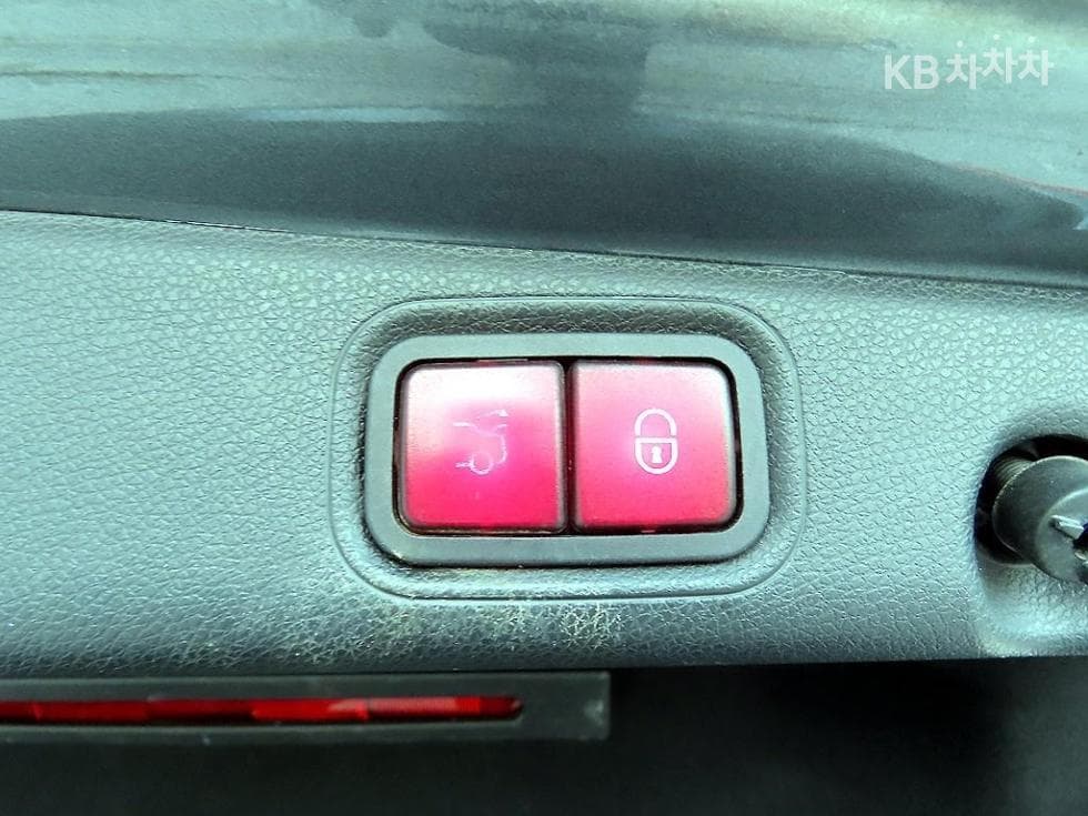 Mercedes-Benz E-Class (W213)E300 Exclusive - 16